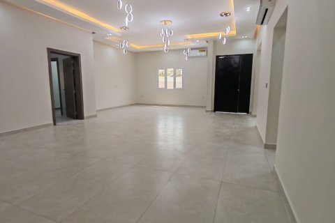Villa Jumelée de 5 chambres à Al Ansab, Oman No. 98805 4