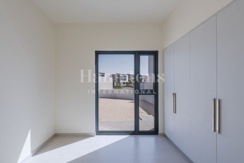 4 bedrooms Townhouse in Dubai South (Dubai World Central), UAE No. 198348 13