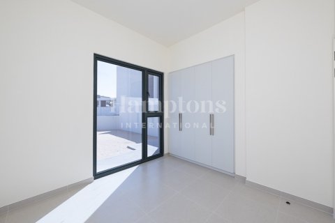 4 bedrooms Townhouse in Dubai South (Dubai World Central), UAE No. 198348 20