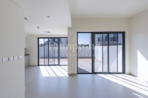 4 bedrooms Townhouse in Dubai South (Dubai World Central), UAE No. 198348 12