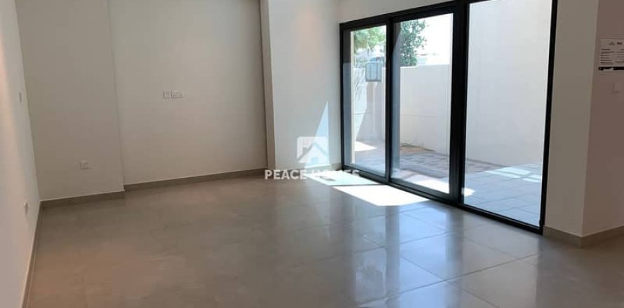 3 bedrooms Villa in Al Rahmaniya, UAE No. 15707