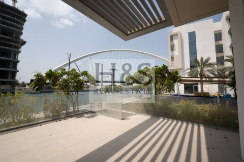3 bedrooms Apartment in Al Wasl, UAE No. 112701