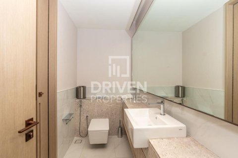 2 bedrooms Apartment in Address Harbour Point, UAE No. 193619 16