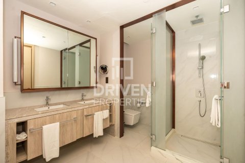 2 bedrooms Apartment in Address Harbour Point, UAE No. 193619 15