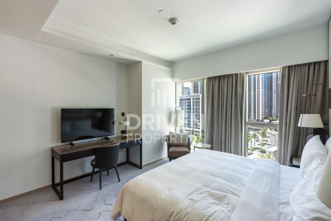 2 bedrooms Apartment in Address Harbour Point, UAE No. 193619 9