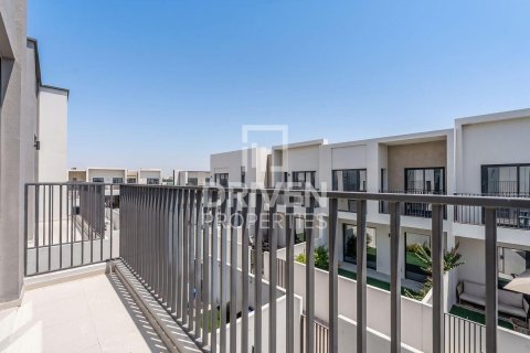 3 غرف نوم فيلا في EMAAR South, الإمارات العربية المتحدة رقم 192460 18