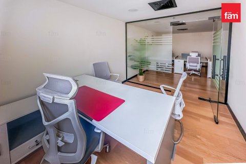 104.5m² Office in Dubai, UAE No. 205436