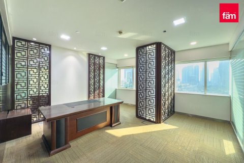 125m² Office in Dubai, UAE No. 205437