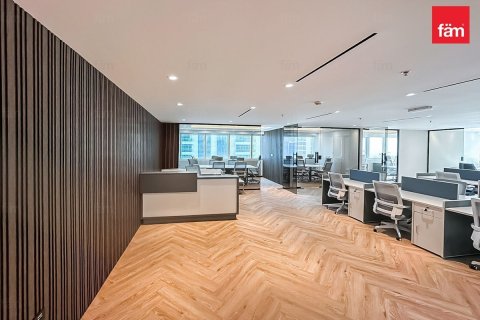 153.4m² Office in Dubai, UAE No. 205438