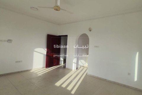 Villa de 9 dormitorios en Muscat, Oman No. 53324 3