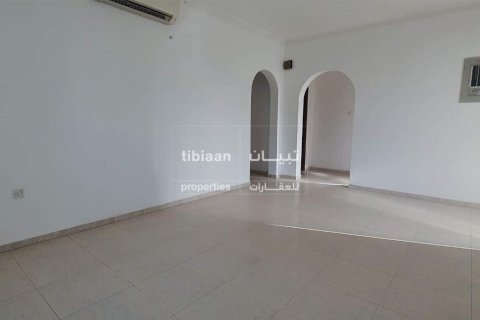 Villa de 9 dormitorios en Muscat, Oman No. 53324 6