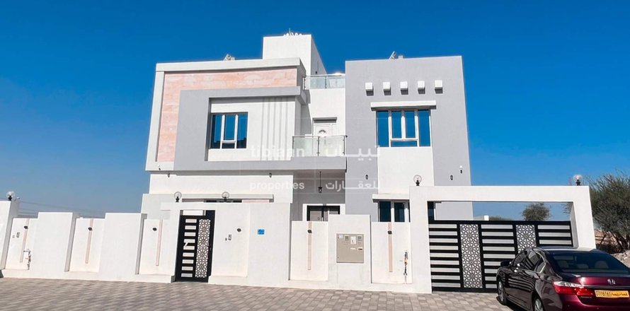 4 bedrooms Twin Villa in Bawshar, Oman No. 53321