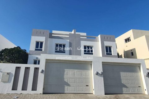 4 غرف نوم Twin Villa في ٱلسِّيْب, عُمان رقم 53325