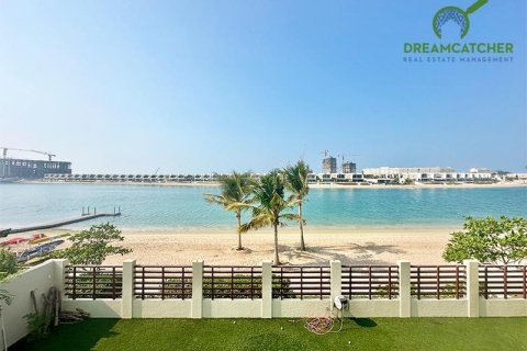 5 bedrooms Villa in Mina Al Arab, UAE No. 13043