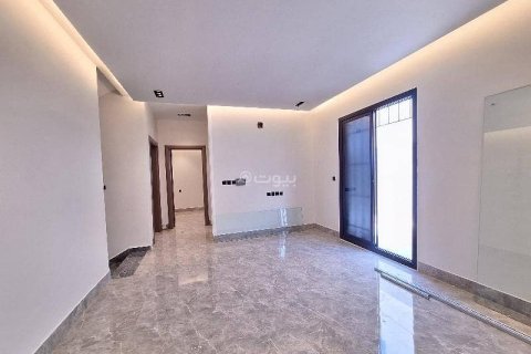 Villa de 5 dormitorios en Riyadh, Saudi Arabia No. 60144 8
