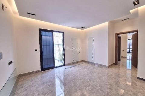 Villa de 5 dormitorios en Riyadh, Saudi Arabia No. 60144 11