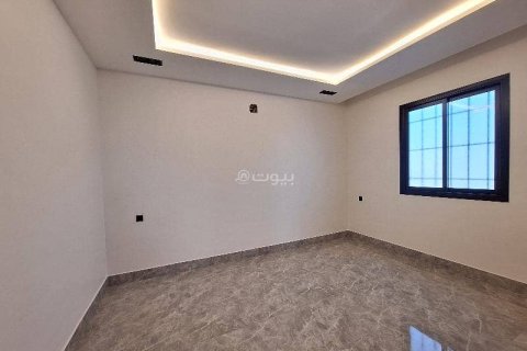 Villa de 5 dormitorios en Riyadh, Saudi Arabia No. 60144 9