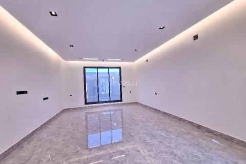 Villa de 5 dormitorios en Riyadh, Saudi Arabia No. 60144 4