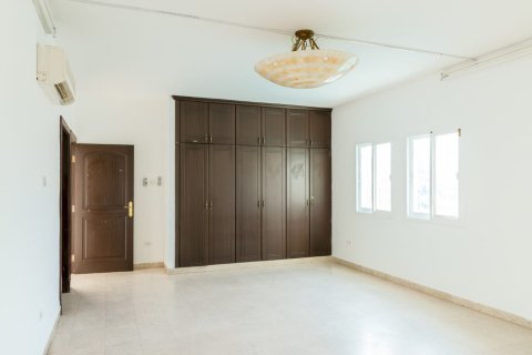 8 غرفة نوم  فيلا في مسقط , عُمان رقم 54683 3