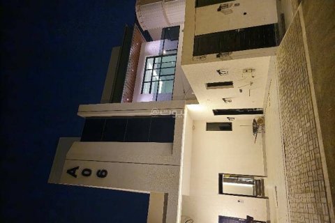 4 bedrooms Apartment in Riyadh, Saudi Arabia No. 60298