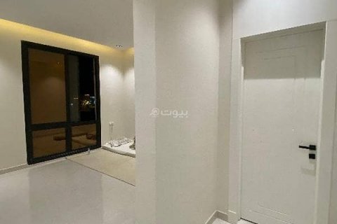 4 bedrooms Apartment in Riyadh, Saudi Arabia No. 60295 9