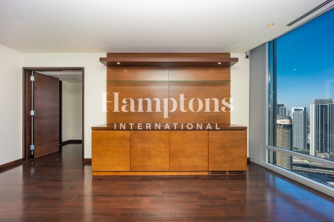 2 bedrooms Apartment in Burj Khalifa, UAE No. 165125 16