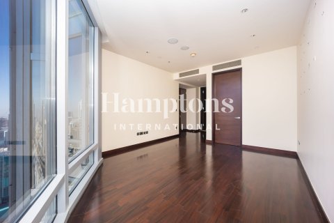 2 bedrooms Apartment in Burj Khalifa, UAE No. 165125 17
