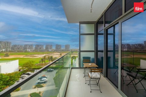 Studio Apartment in Dubai, UAE No. 208304