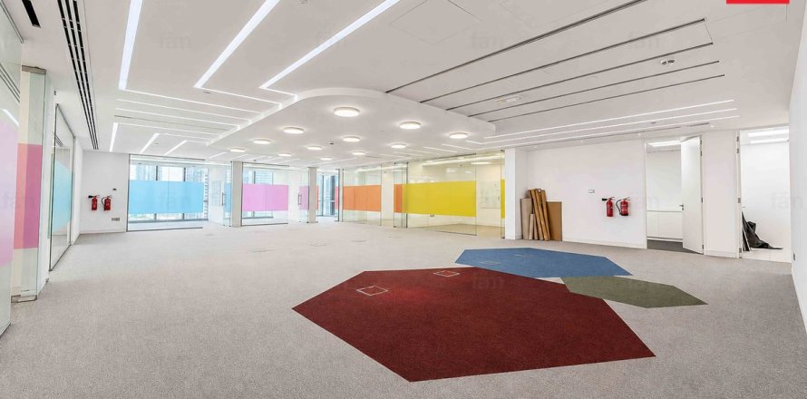 344.3m² Office in Dubai Marina, UAE No. 187488