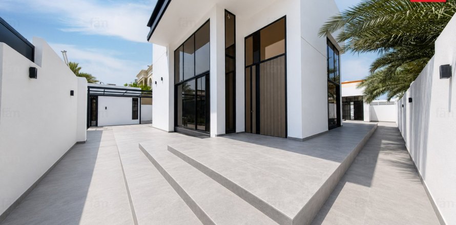 4 bedrooms Villa in Al Barsha, UAE No. 187486