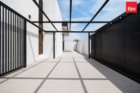 4 bedrooms Villa in Al Barsha, UAE No. 187486 8
