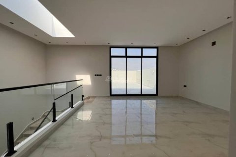 5 bedrooms Villa in Riyadh, Saudi Arabia No. 61121 22