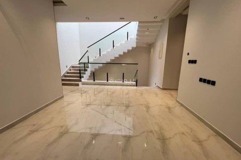 5 bedrooms Villa in Riyadh, Saudi Arabia No. 61121 21