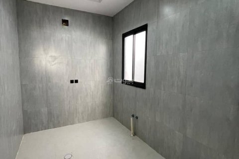 4 bedrooms Villa in Riyadh, Saudi Arabia No. 61124 9