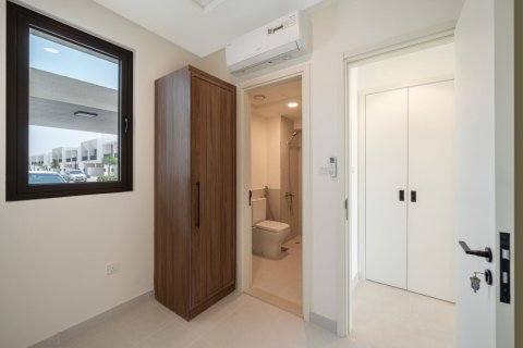 3 bedrooms Townhouse in Town Square, UAE No. 187635 10