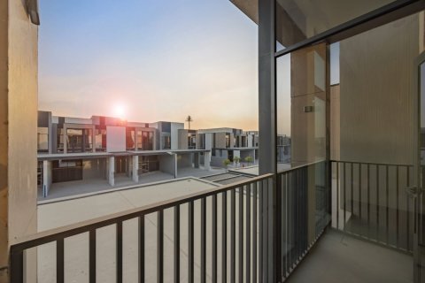 3 bedrooms Townhouse in Mudon, UAE No. 187638 7