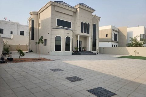 5 bedrooms Villa in Nadd Al Sheba, UAE No. 187636 5