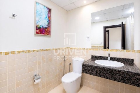 Apartment de 2 dormitorios en Shams, UAE No. 193570 10