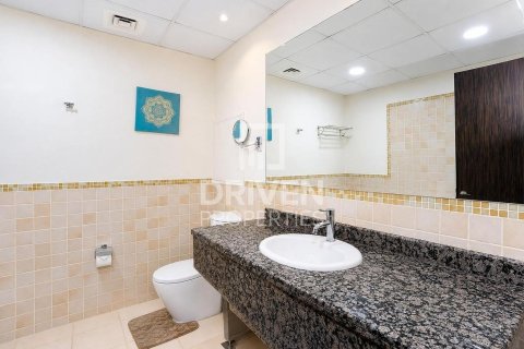 Apartment de 2 dormitorios en Shams, UAE No. 193570 9