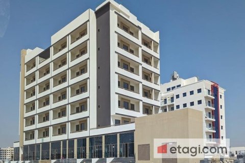 106.7m² Shop in Dubai, UAE No. 49837