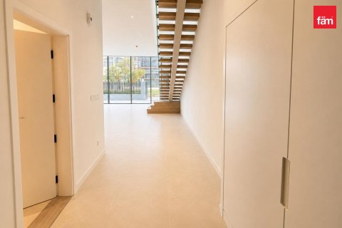 3 bedrooms Townhouse in Dubai, UAE No. 198298 6