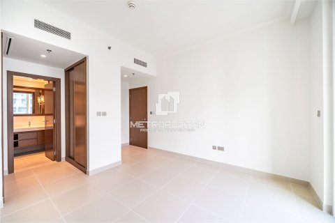 Appartement de 3 chambres à EMAAR Beachfront, UAE No. 128533 10