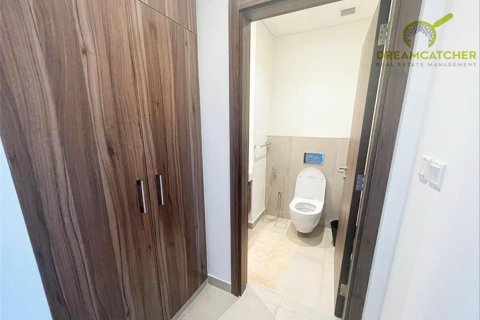 2 bedrooms Villa in Mina Al Arab, UAE No. 33337 17