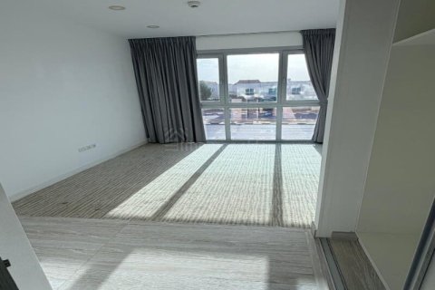 Appartement de 2 chambres à District 11, UAE No. 166787 4
