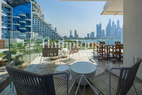 4 bedrooms Penthouse in FIVE Palm Jumeirah, UAE No. 163927 4