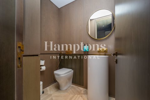 4 bedrooms Penthouse in FIVE Palm Jumeirah, UAE No. 163927 26