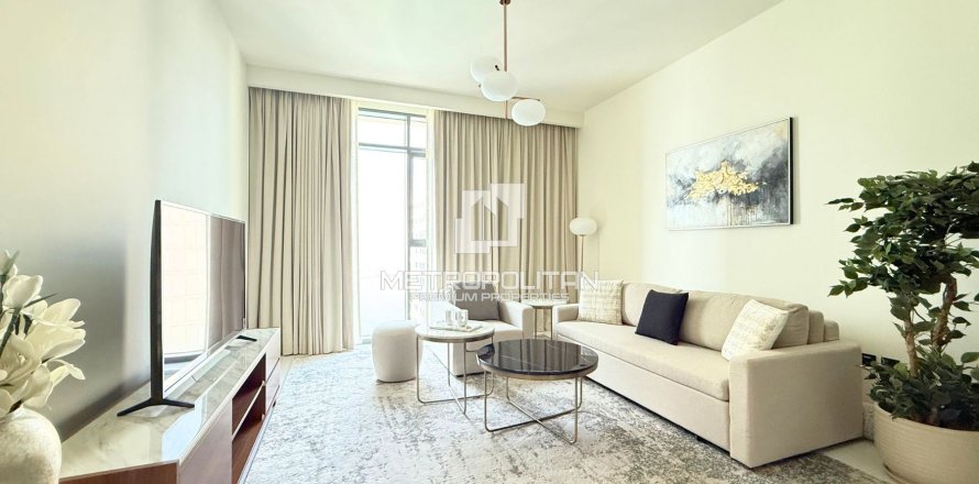 Appartement de 1 chambre à EMAAR Beachfront, UAE No. 128779