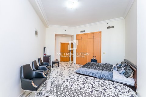 4 bedrooms Penthouse in Shoreline Apartments, UAE No. 128775 8