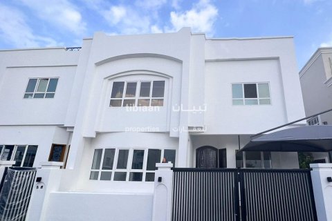 5 bedrooms Twin Villa in Muscat, Oman No. 53330