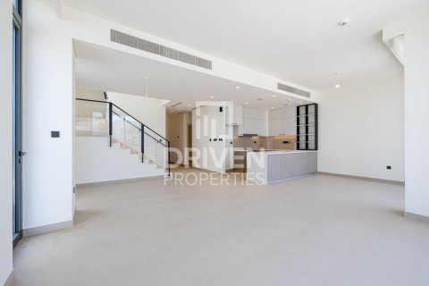 Вилла с 3 спальнями в Golf Grove, ОАЭ №207505